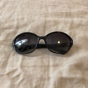 Ray-Ban elongated oval sunglasses (black)